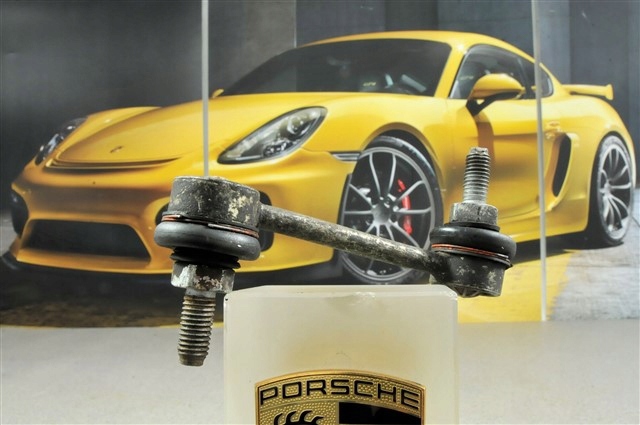 Тяжка стабілізатора, заднього 99633306904 PORSCHE