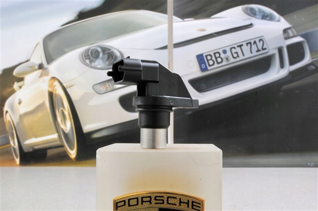 Датчик частоти обертання розподілвалу 99660610603 PORSCHE