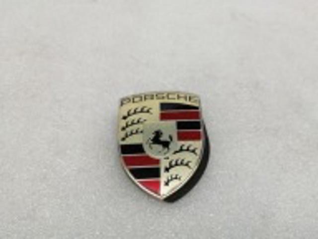 Емблема капота 99755921100 PORSCHE