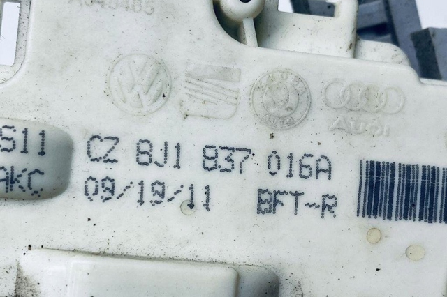 Замок двері правої передньої 9A783721601 PORSCHE