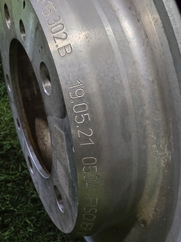 Гальмо дискове переднє 9J1615302B PORSCHE