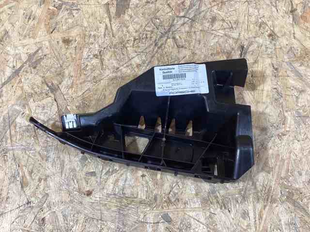 Направляюча заднього бампера, права 9J1807406 PORSCHE
