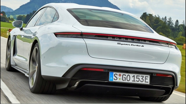 Треті двері 9J1827025BYGRV PORSCHE