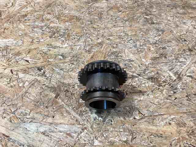 Зірочка приводу коленвала двигуна A2760520503 MERCEDES