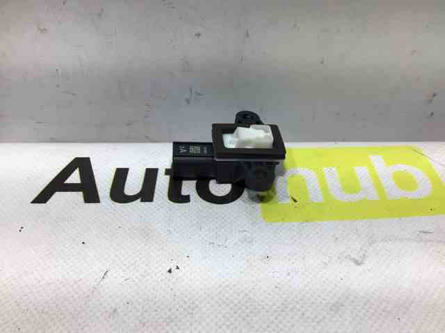 Датчик Айрбег передній C2Z25486 LAND ROVER