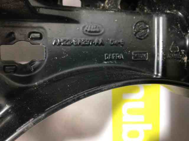 Оперення в зборі LR013044 LAND ROVER