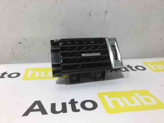 Решітка повітроводу права LR024289 LAND ROVER