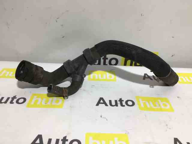 Трубка масляного радіатора АКПП, нижня LR026707 LAND ROVER