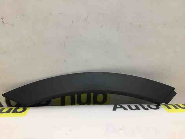 Молдинг заднього правого крила LR027251 LAND ROVER
