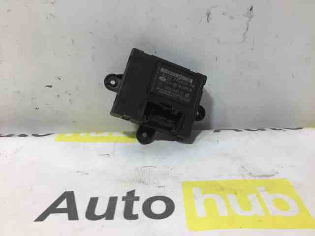 Блок комфорту задніх дверей LR028519 LAND ROVER