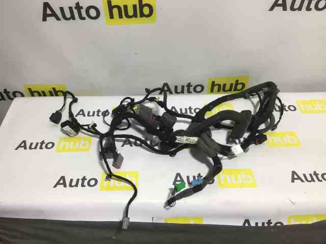 Джгут проводів передньої двері LR033753 LAND ROVER