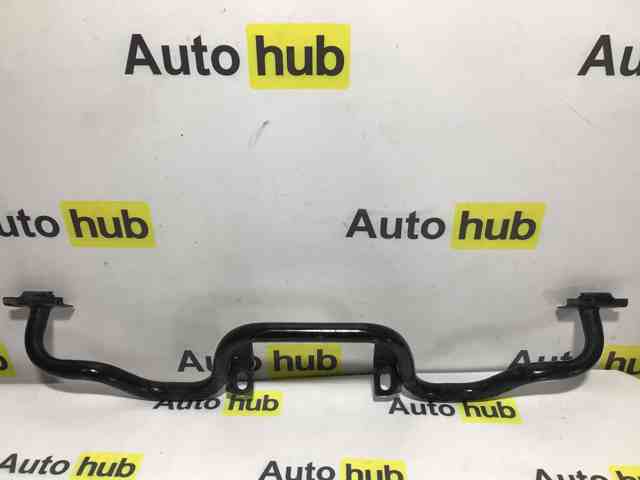 Балка радіатора нижня LR038572 LAND ROVER