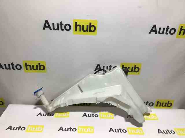 Бачок омивача лобового скла LR050572 LAND ROVER