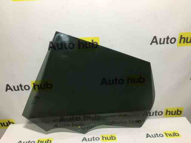 Скло заднє ліве LR058836 LAND ROVER