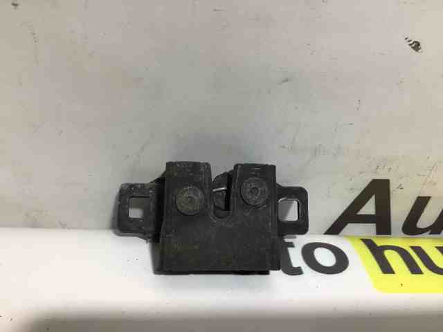 Замок кришки капота LR065339 LAND ROVER