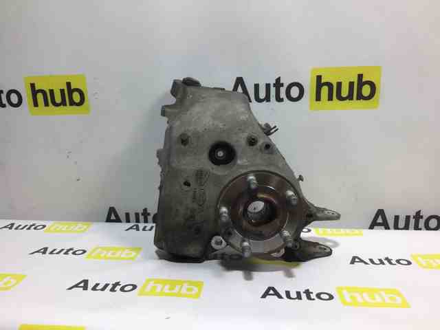 Цапфа поворотна ліва LR076286 LAND ROVER