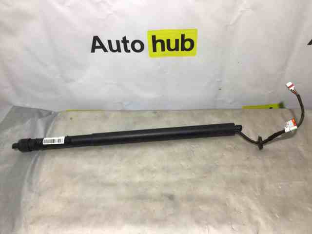 Амортизатор двері задньої LR083138 LAND ROVER