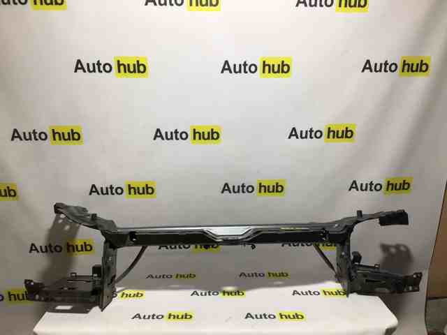 Рамка радіатора верхня LR084656 LAND ROVER