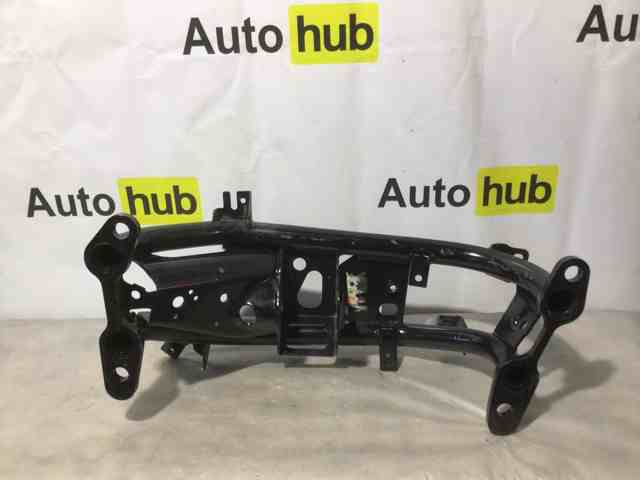 Балка кріплення коробки передач LR105303 LAND ROVER