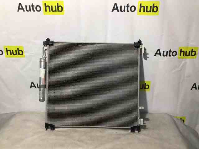 Трубопроводи і радіатор кондиціонера LR106642 LAND ROVER