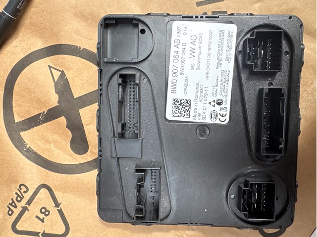 Блок управління комфорту 8W0907064AB VAG