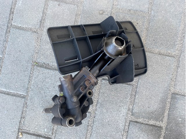 Насос масляний 026115153A VAG
