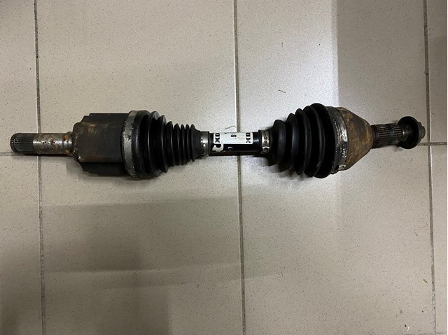 Привід лівий 13245909 OPEL