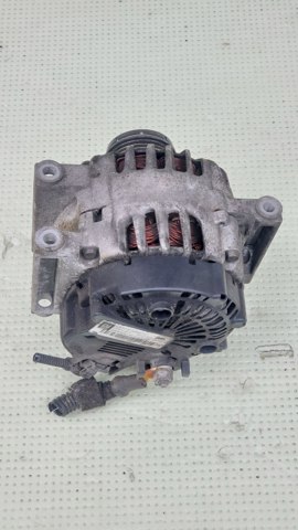 Авто генератор 13505392 GM
