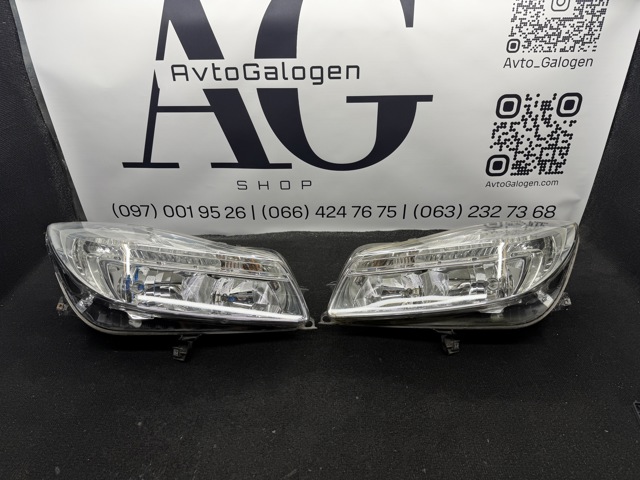 Фара правая 1EJ009630321 HELLA
