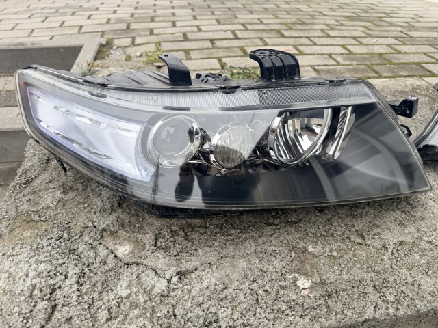 Фара правая 33101SEAG53 HONDA