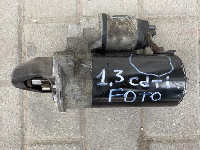 Стартер автомобільний 55570445 GM