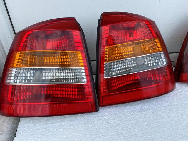 Задні ліхтарі 6223020 GM