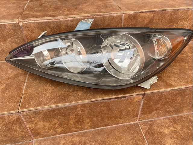 Фара ліва 8115006180 TOYOTA