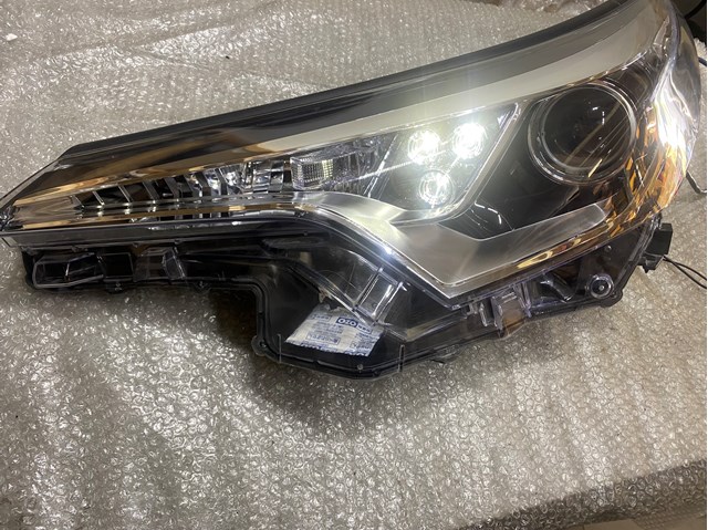 Основна фара в зборі ліва 81150F403100 TOYOTA