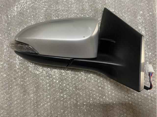 Праве бічне дзеркало 8791002640 TOYOTA