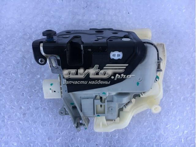 Замок водійських дверей 8J1837015C VAG
