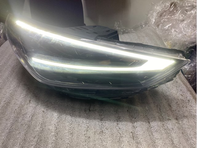 Фара передня права 92102G4600 HYUNDAI