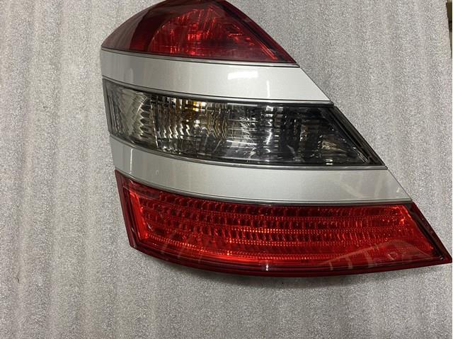 Ліхтар задній лівий A2218200164 MERCEDES