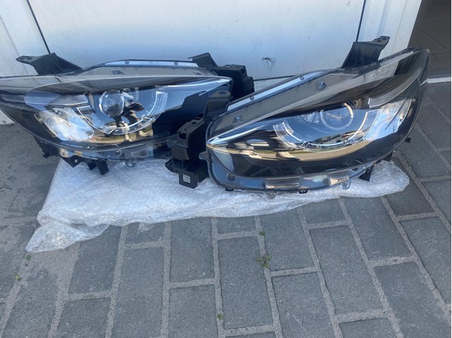 Фара основна права KA1F51030C MAZDA