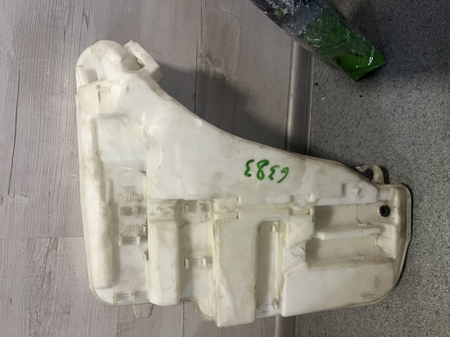 Бачок омивача скла 61667269668 BMW