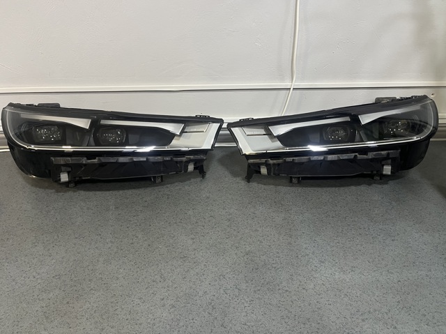 Права блок фара 63119851806 BMW