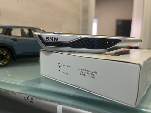 Ароматизатор на панель приладів 83125A7DC77 BMW