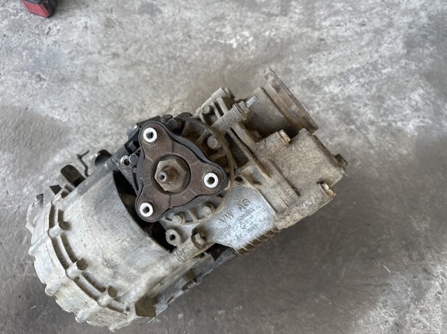 Демультиплікатор коробки передач 02M409053AQ VAG