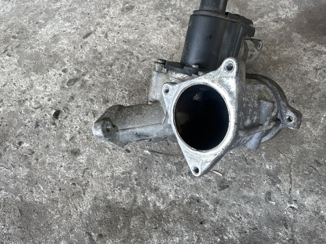 Клапан EGR рециркуляції газів 03G129637A VAG