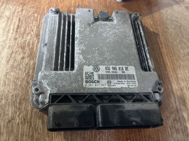 Блок двигуна 03G906016BE VAG
