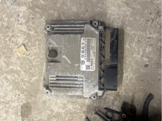 Блок двигуна 03G906021TB VAG