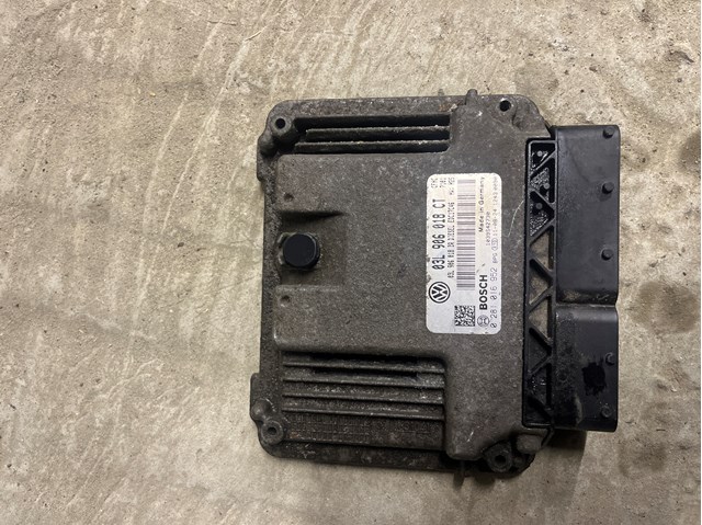 Блок електронного управління 03L906018CT VAG