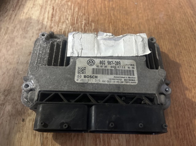 Модуль управління двигуном 06G907309 VAG
