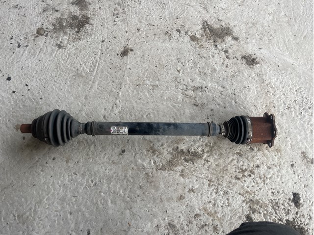 Привід правий 1K0407272HR VAG