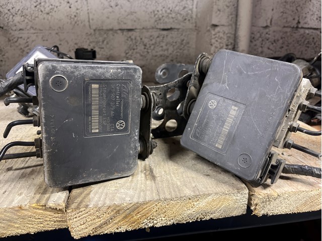 Блоки ABS Фольксваген Гольф 5